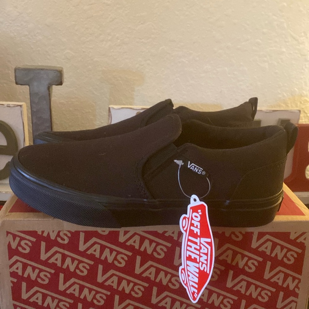 Kids Black Vans 
Size 3.5